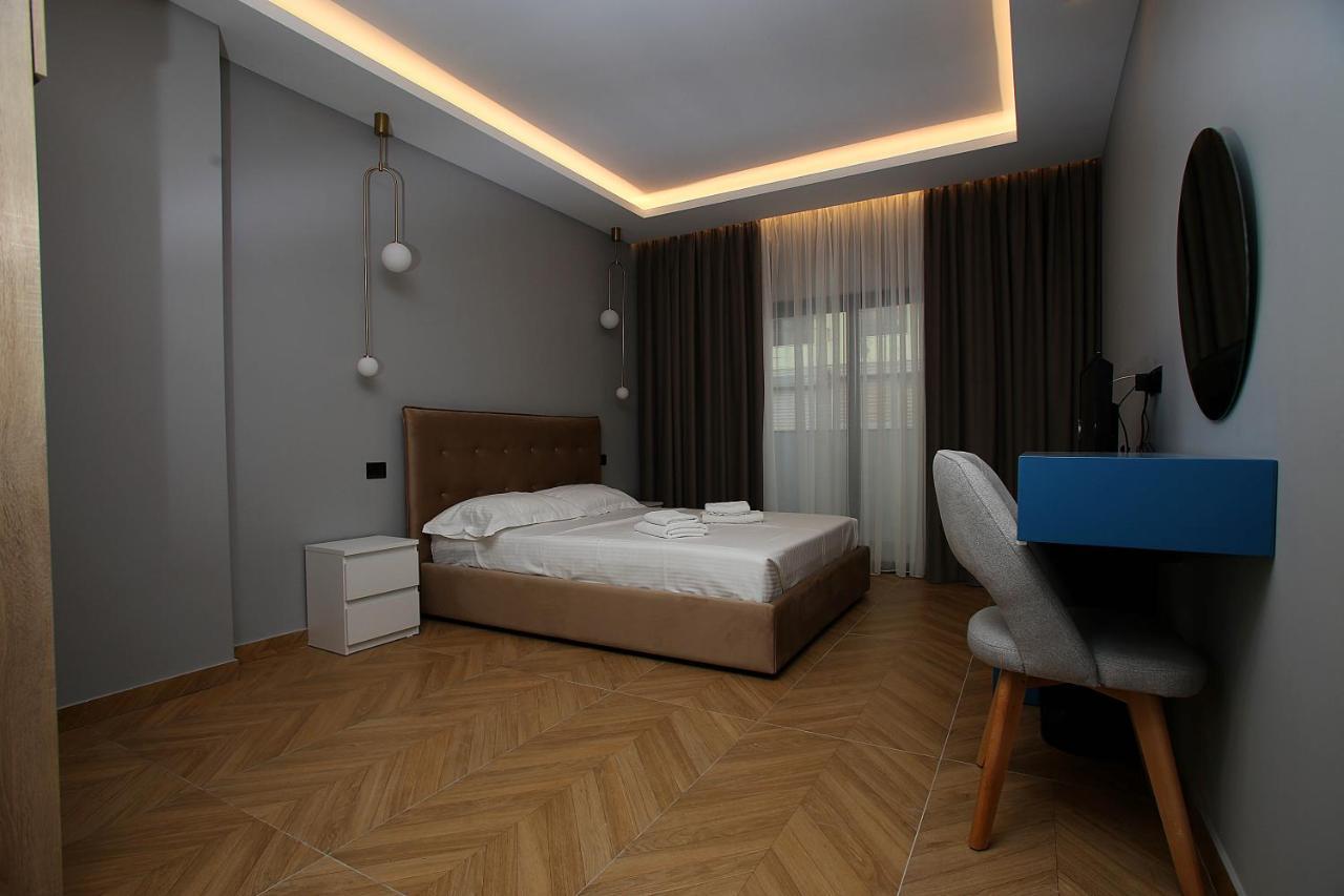 Diamond Hotel Дуррес Екстер'єр фото