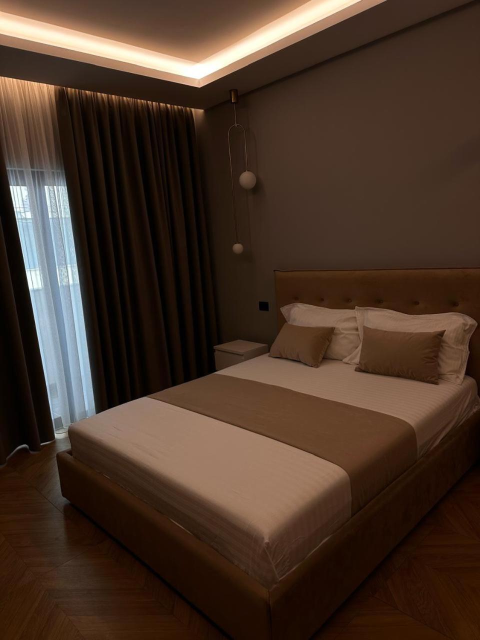 Diamond Hotel Дуррес Екстер'єр фото
